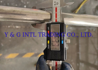 Tubes en acier inoxydable sans soudure certifiées ISO 9001-2000 pour la conception de machines