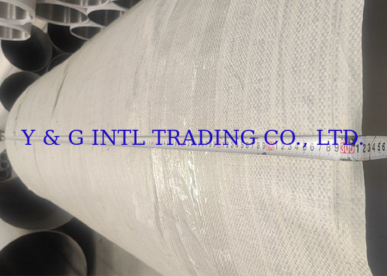 Tubes en acier inoxydable sans soudure certifiées ISO 9001-2000 pour la conception de machines