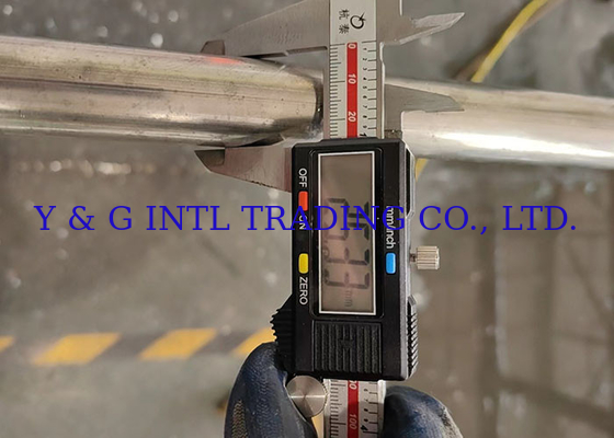 Tubes en acier inoxydable sans soudure certifiées ISO 9001-2000 pour la conception de machines